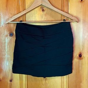 Express mini black skirt - size 00
